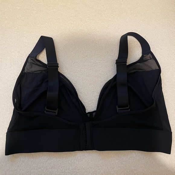 Parade Plunge Bralette - Picture 2 of 5